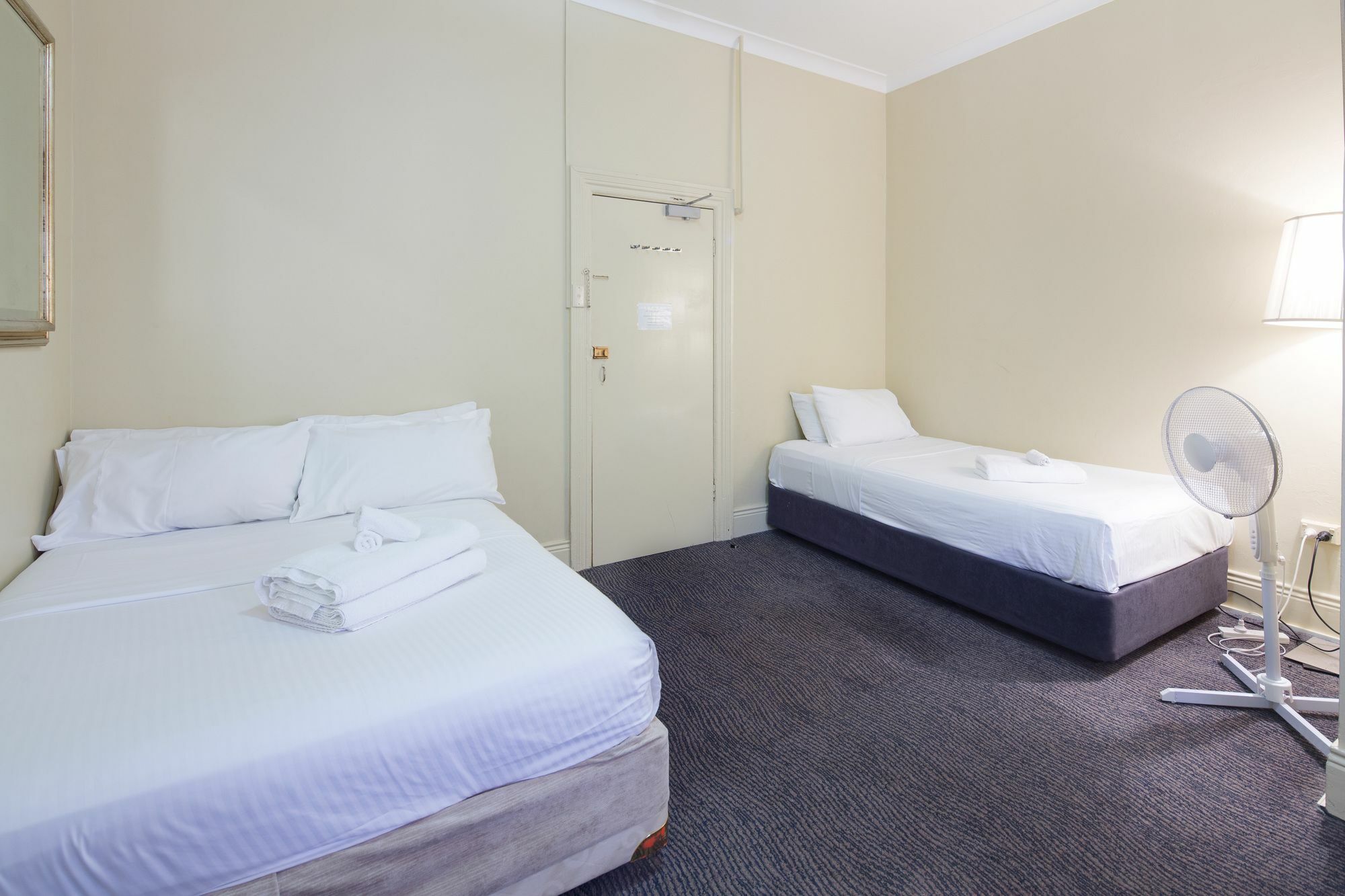 Neutral Bay Lodge Sydney Exterior photo